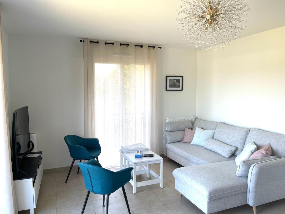 Bella Cruz 66 M2 Prestations Premium, Wifi, Balcon, Parking Avec Borne De Recharge Electrique, Plage Prieure, Commerces Dinard Exterior photo