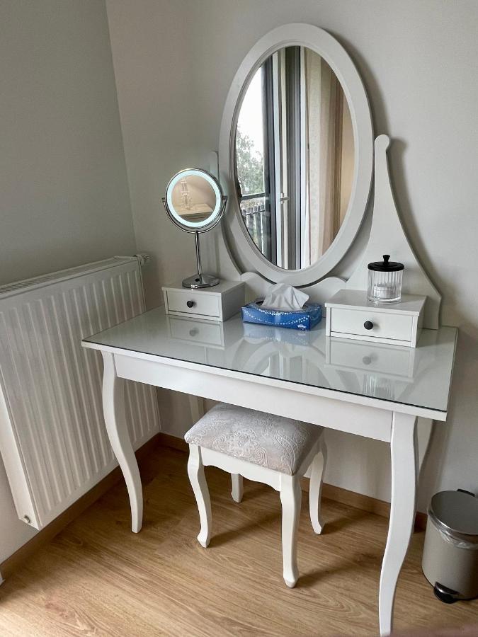 Bella Cruz 66 M2 Prestations Premium, Wifi, Balcon, Parking Avec Borne De Recharge Electrique, Plage Prieure, Commerces Dinard Exterior photo